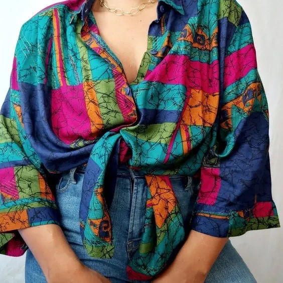 THE BUTTON UP VINTAGE SHIRT- UK 18