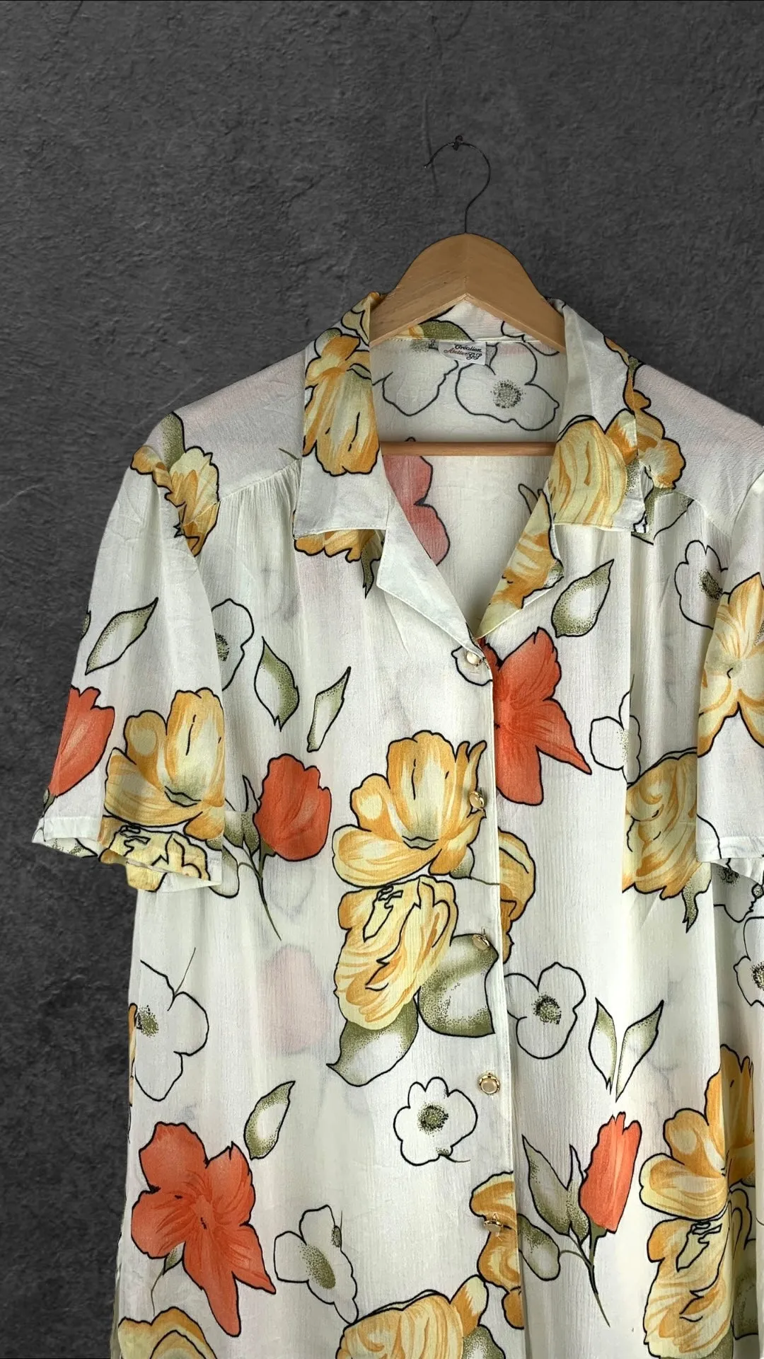 THE BUTTON UP VINTAGE SHIRT- UK 18
